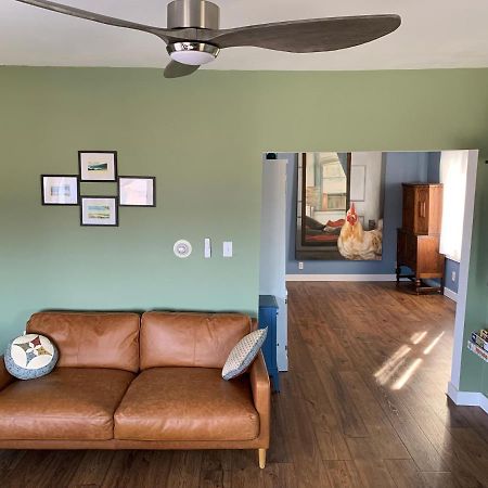 Vineyard Farmhouse With Hot Tub & Lake Views Hammondsport Exterior photo